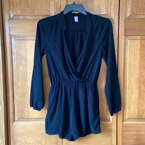 No Boundaries black short romper